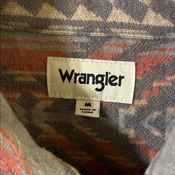 Wrangler Women's Geometric Shirt Jacket - Gray and Pink - Picture 2 of 4
